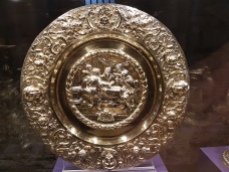 The communion plate William III gifted the church in thanksgiving for defeating James II at the Battle of the Boyne, 1690.