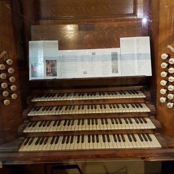 The organ Handel played.